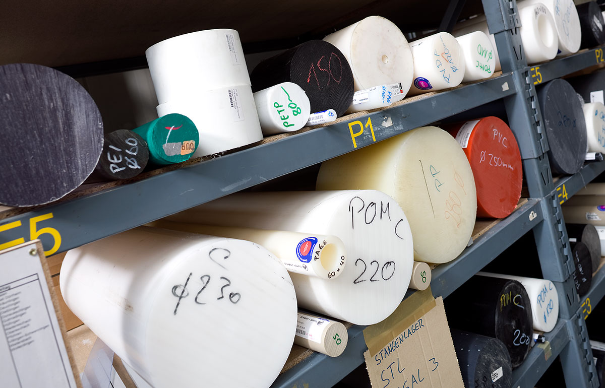 Bildergalerie, Bild 4, Konfektion und Zuschnitt